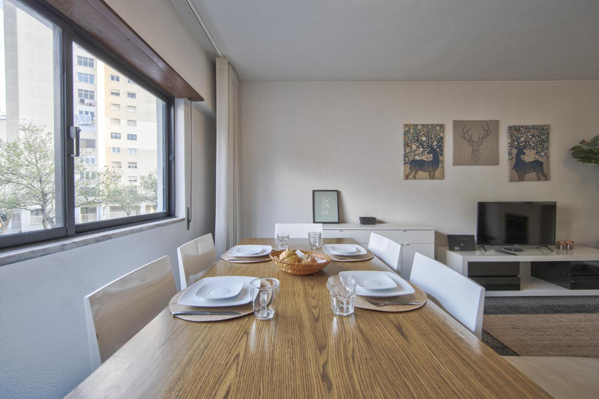Pontinha Typical By Homing Apartamento