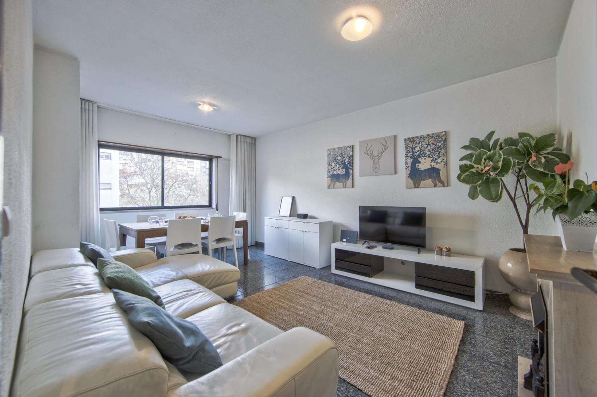 Pontinha Typical By Homing *