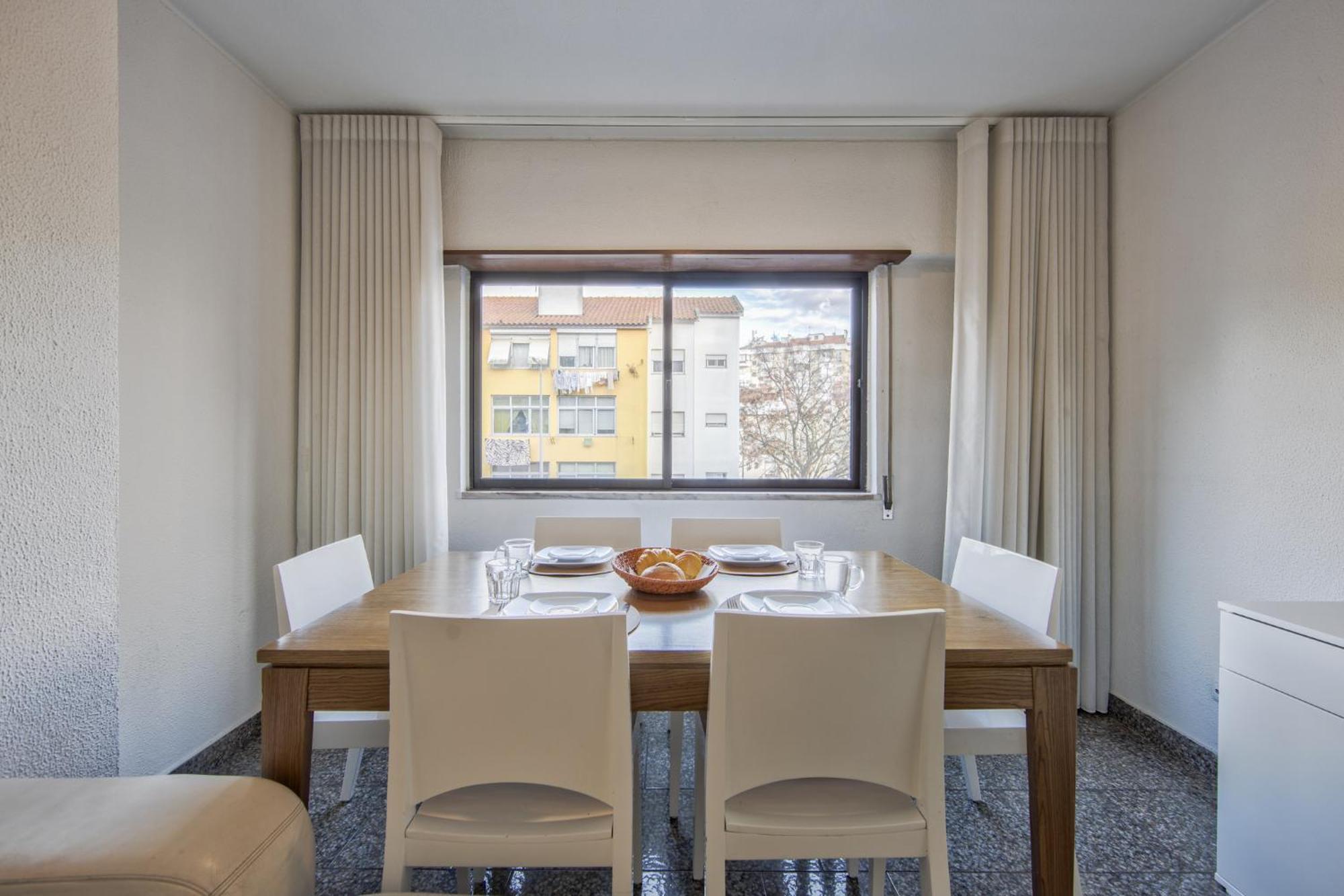 Pontinha Typical By Homing Apartamento